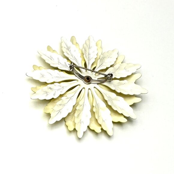 Sunshine Yellow — Authentic 1960s Flower Power Enamel Brooch  2 1/2"  — EUC - Picture 2 of 3